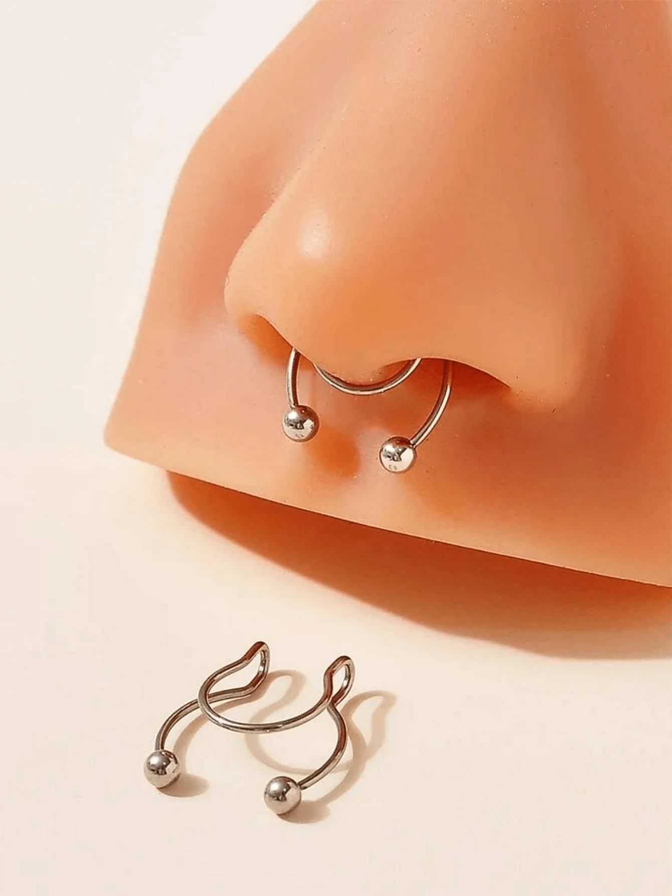 2pcs Stainless Steel Clip-On N - Body Jewelry Nose Studs のレビューと価格