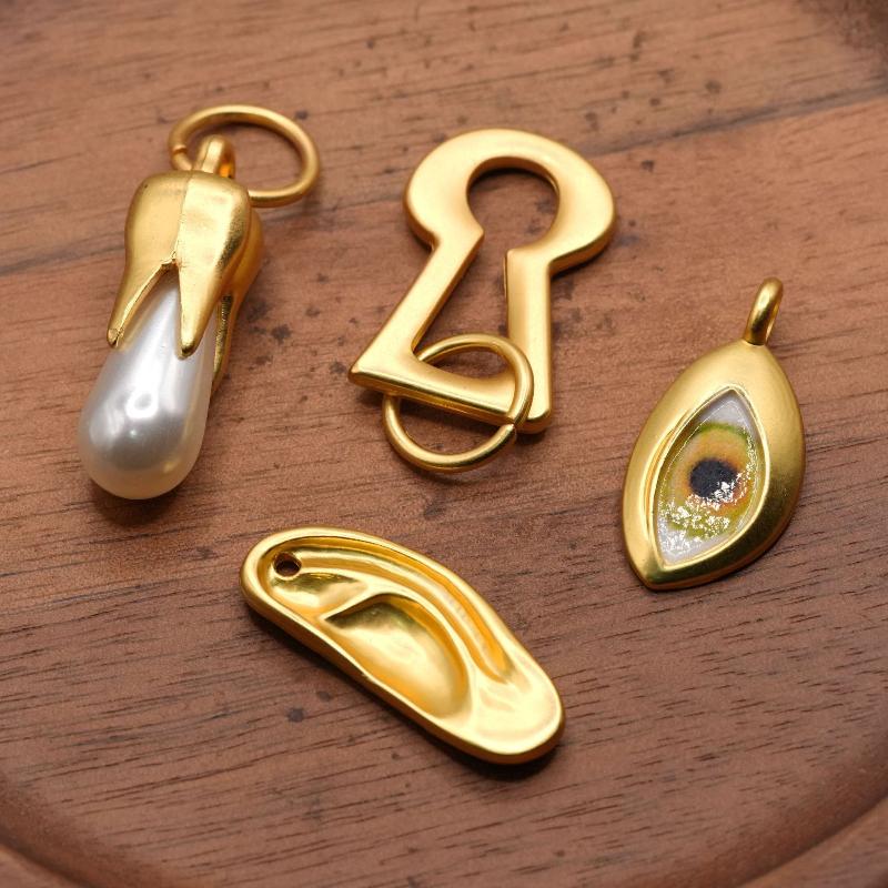 Matte Gold Pearl Pendant Body  - Body Jewelry Ear のレビューと価格